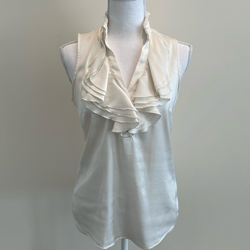 New York & Co White Blouse with Ruffles. Satin Look. XS